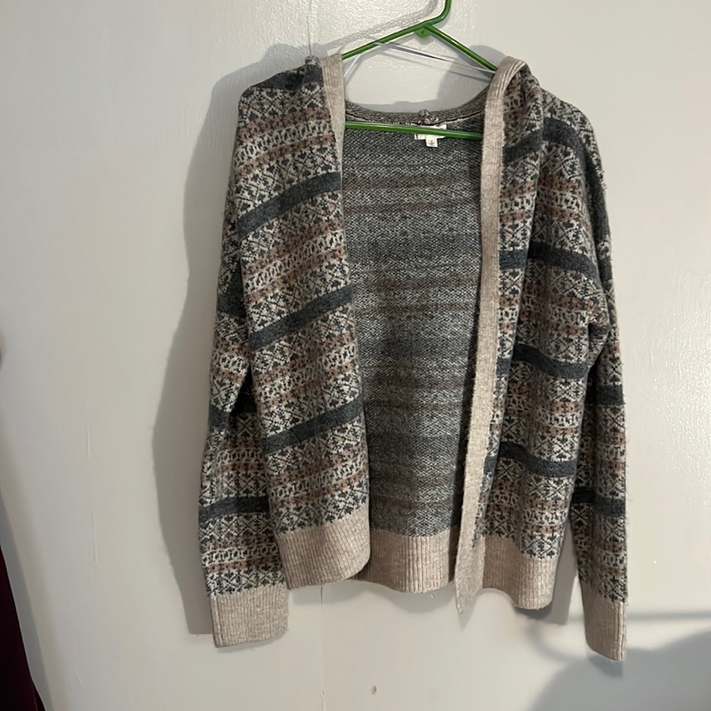 Neutral patterned cardigan